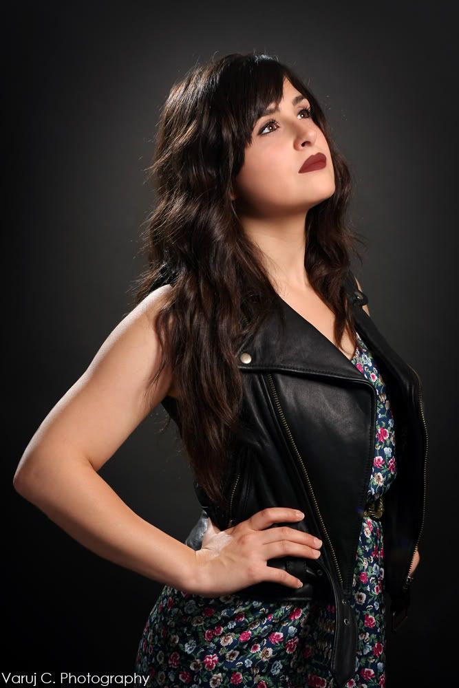 IMAGE: http://i153.photobucket.com/albums/s205/varuj/anifashion.jpg