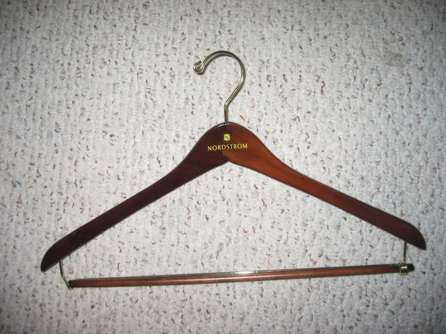 hanger1.jpg