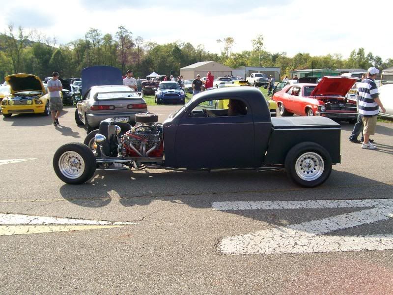 http://i153.photobucket.com/albums/s238/josue309/Dayton%20Meet/Flashlight%20Drags/a588b970.jpg